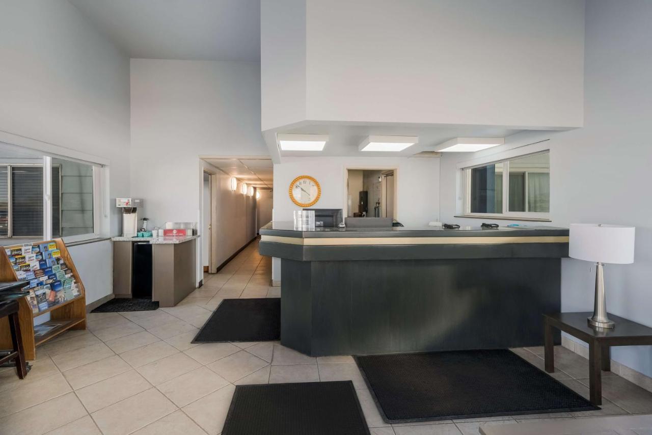 Surestay Hotel By Best Western Wells Esterno foto