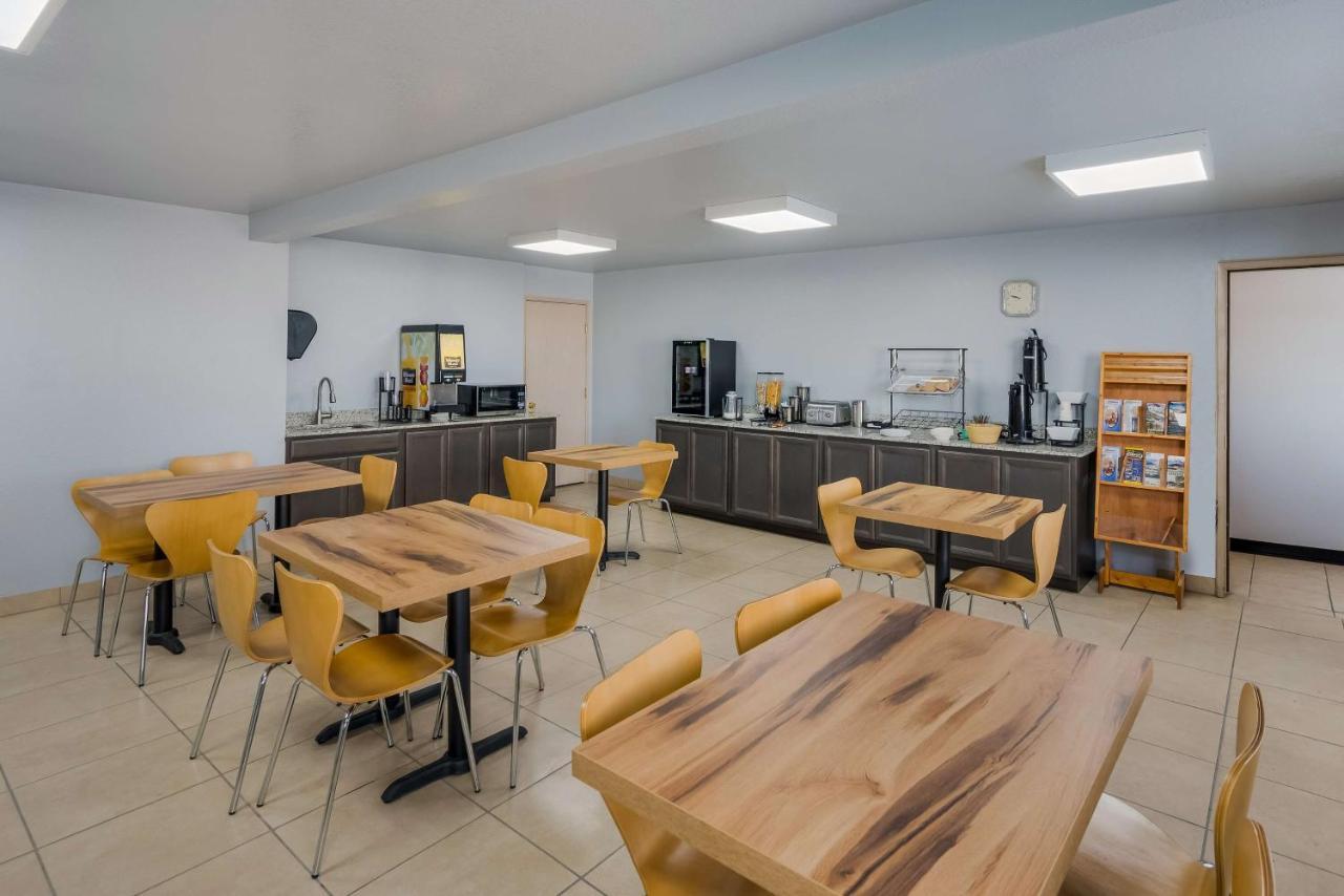 Surestay Hotel By Best Western Wells Esterno foto