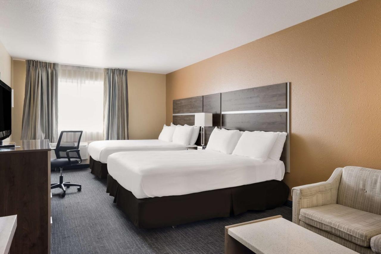 Surestay Hotel By Best Western Wells Esterno foto
