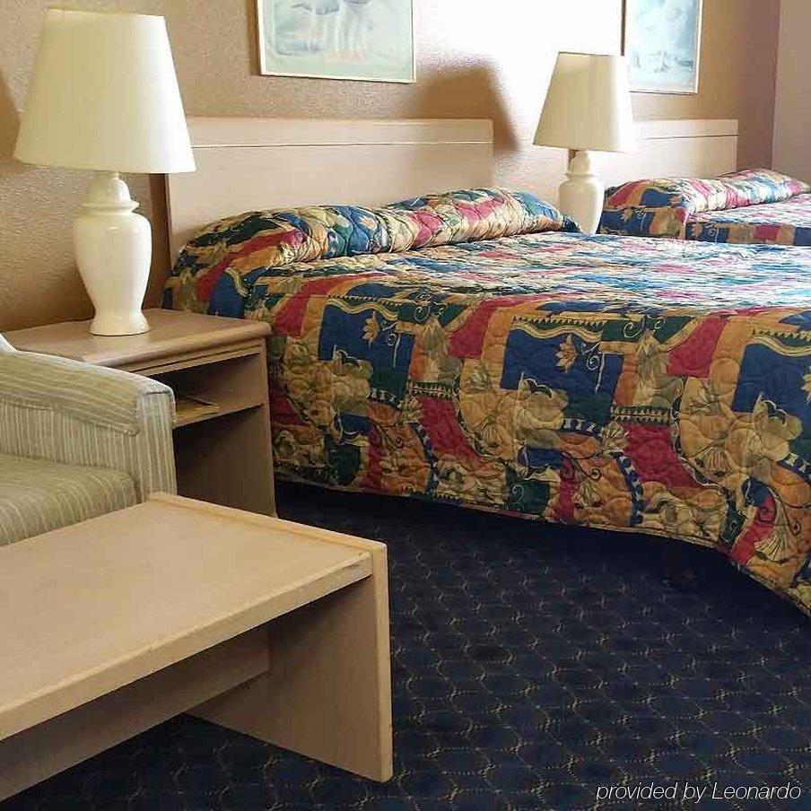 Surestay Hotel By Best Western Wells Esterno foto